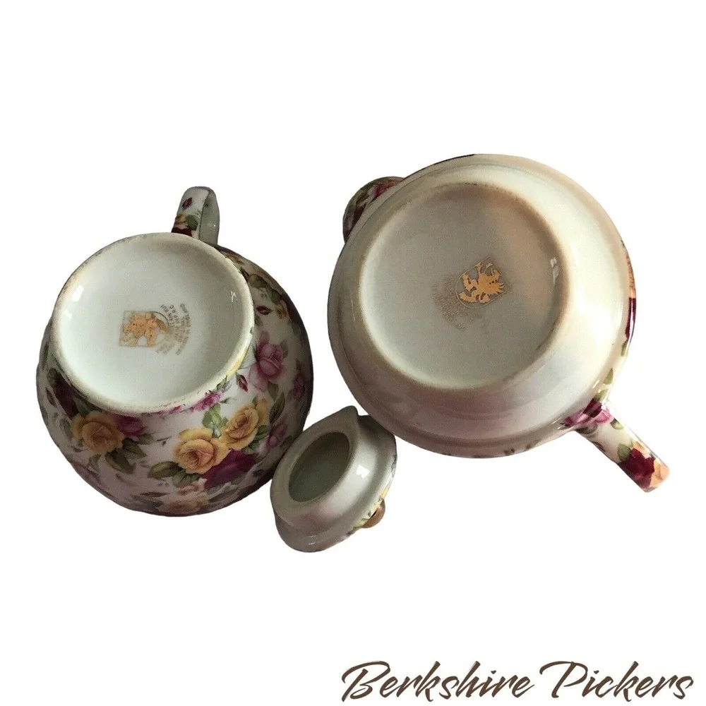 Chintz Floral stacking teapot and cup made in the PRC‎